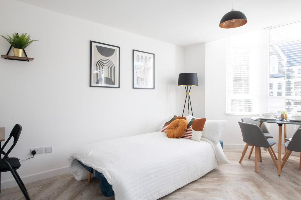 Апартаменти Connaught House - City Centre - Free Parking & Wi-Fi Кардіфф Екстер'єр фото